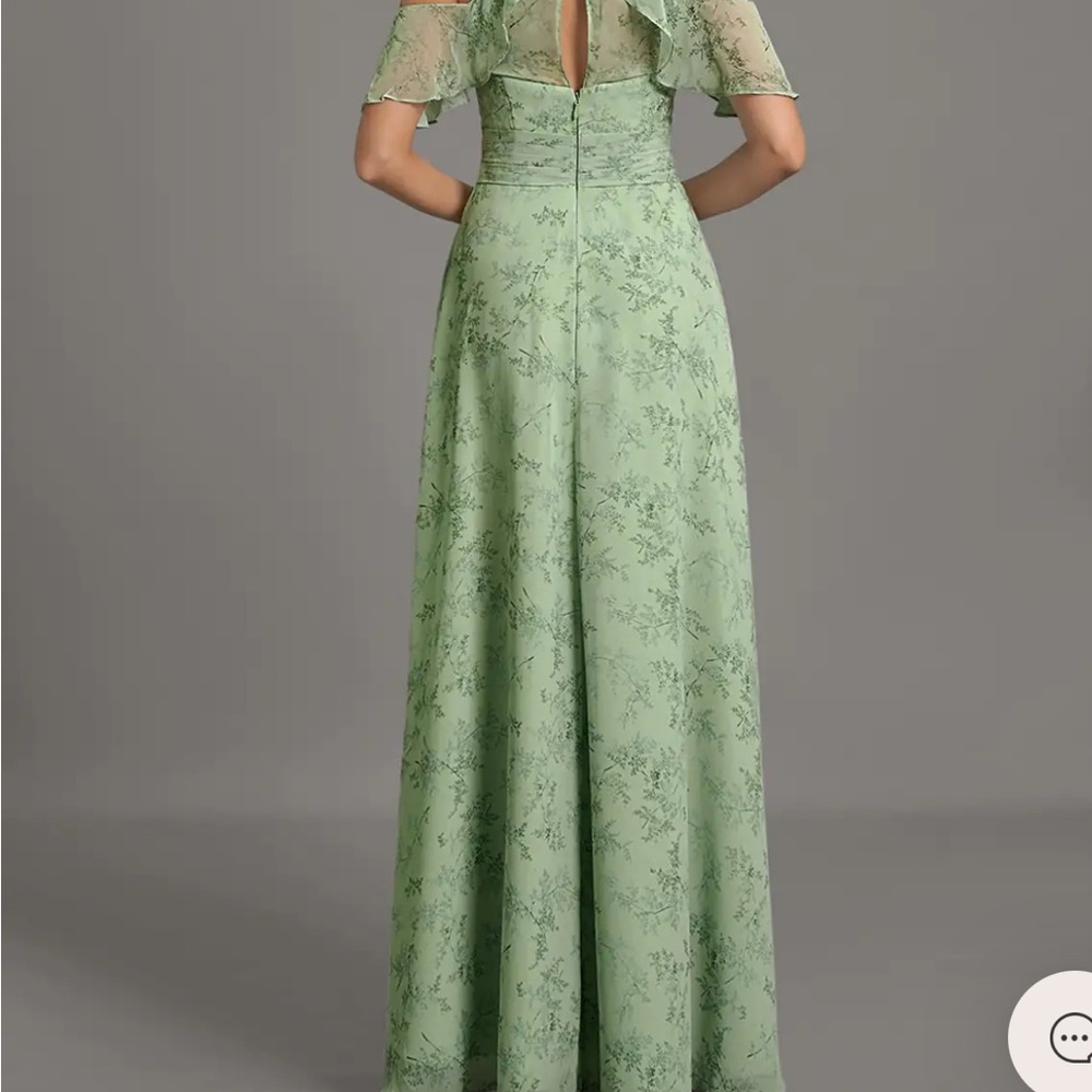 Elegant Green PLUS Floral Women's Dress - Picture 3 of 4